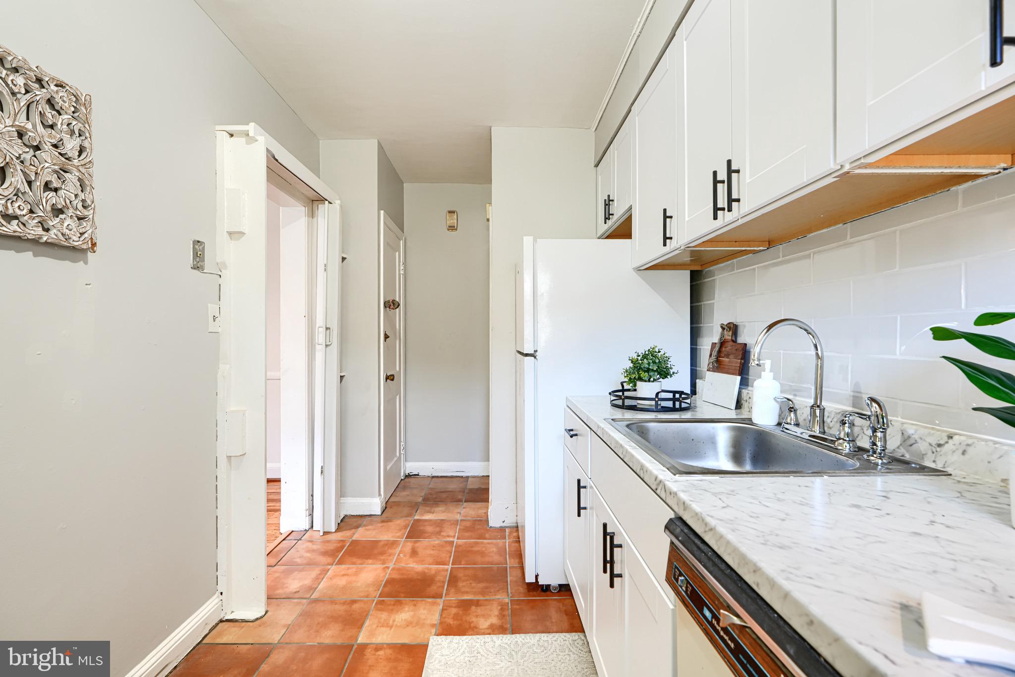 1346 Pentwood Road Baltimore, MD 21239 - Photo 18 of 44