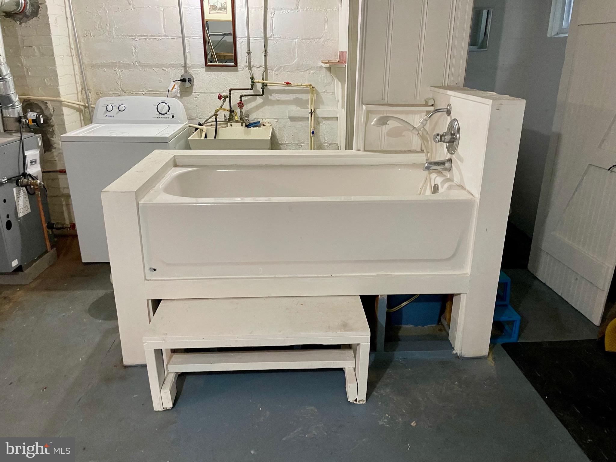 1346 Pentwood Road Baltimore, MD 21239 - Photo 39 of 44