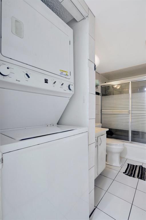 5570 Northwest 44th Street, Unit 518A Tamarac, FL 33319 - Photo 17 of 28 a view of an empty walk in closet
