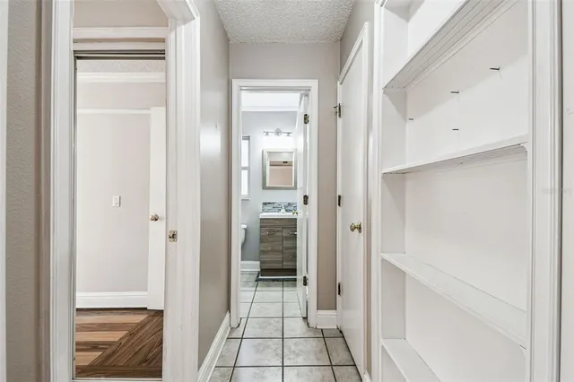 $350,000 | 1565 Long Pond Drive, Valrico, FL 33594