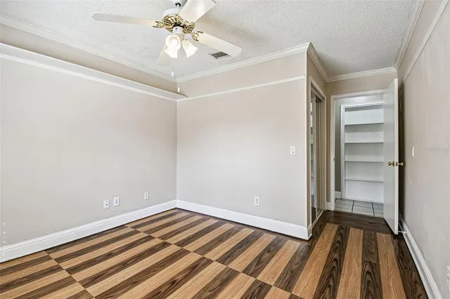 $350,000 | 1565 Long Pond Drive, Valrico, FL 33594