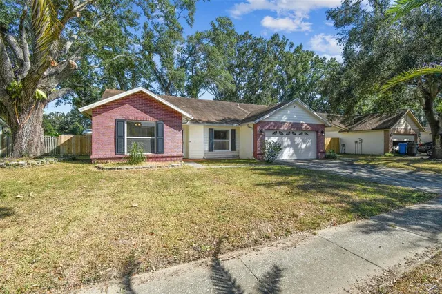 $350,000 | 1565 Long Pond Drive, Valrico, FL 33594