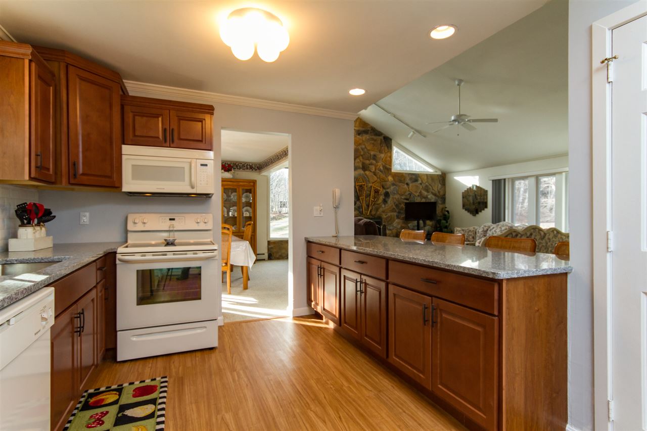 31 Old Ridge Road Winhall, VT 05340 - Photo 11 of 36
