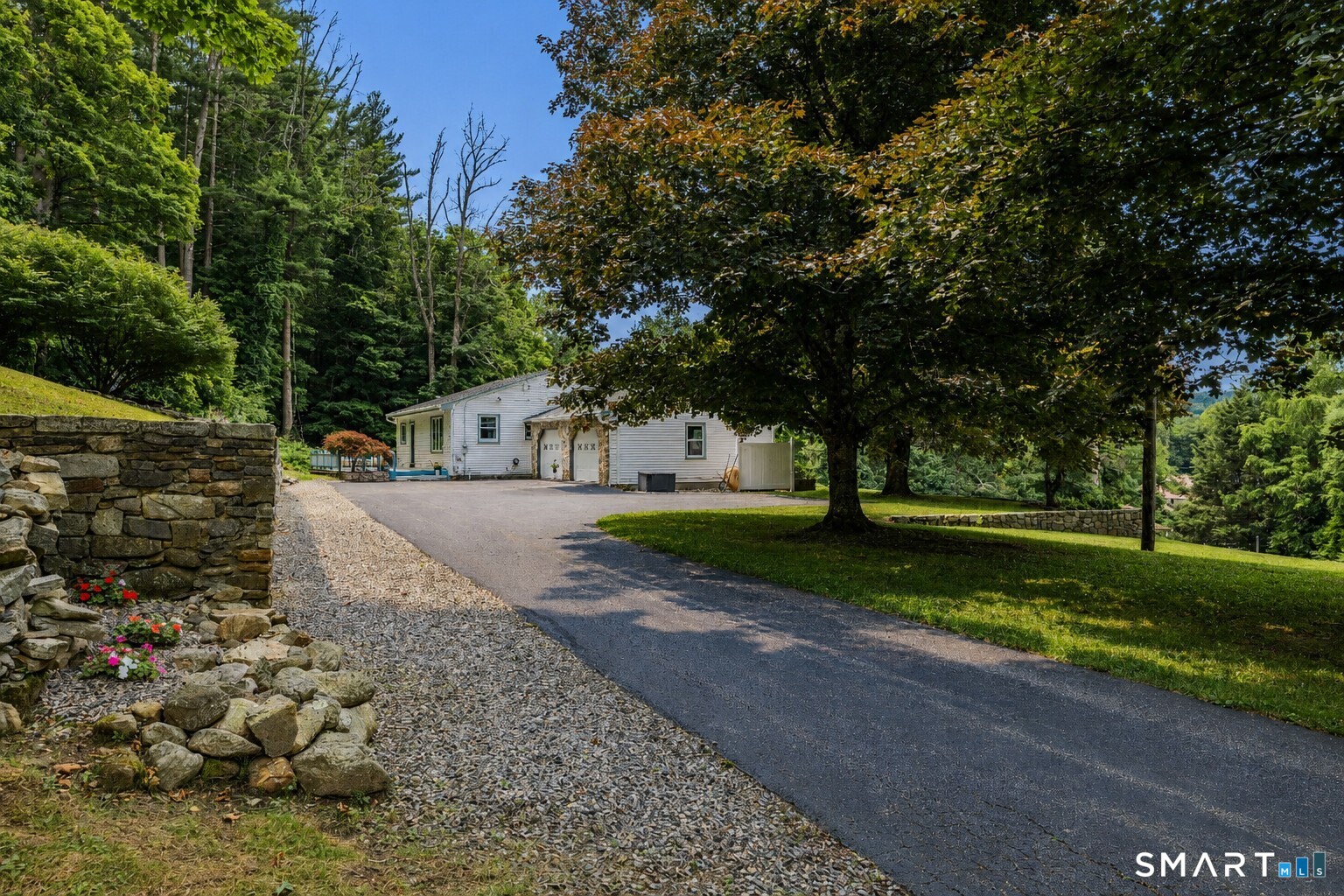 9 Mountain Road Barkhamsted, CT 06065 - Photo 9 of 32