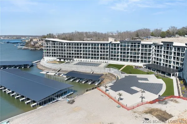 $625,000 | 1055 Topsider Lane, Unit 212, Osage Beach, MO 65065