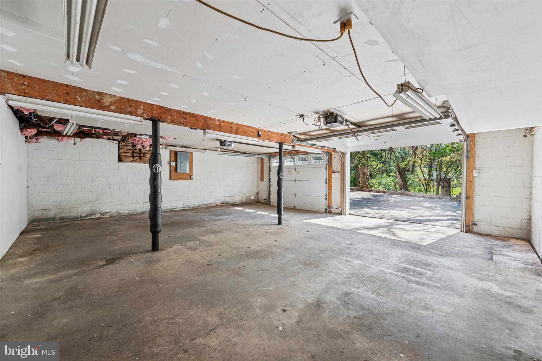 60 Andrien Road Glen Mills, PA 19342 - Photo 20 of 29 2 Car Garage