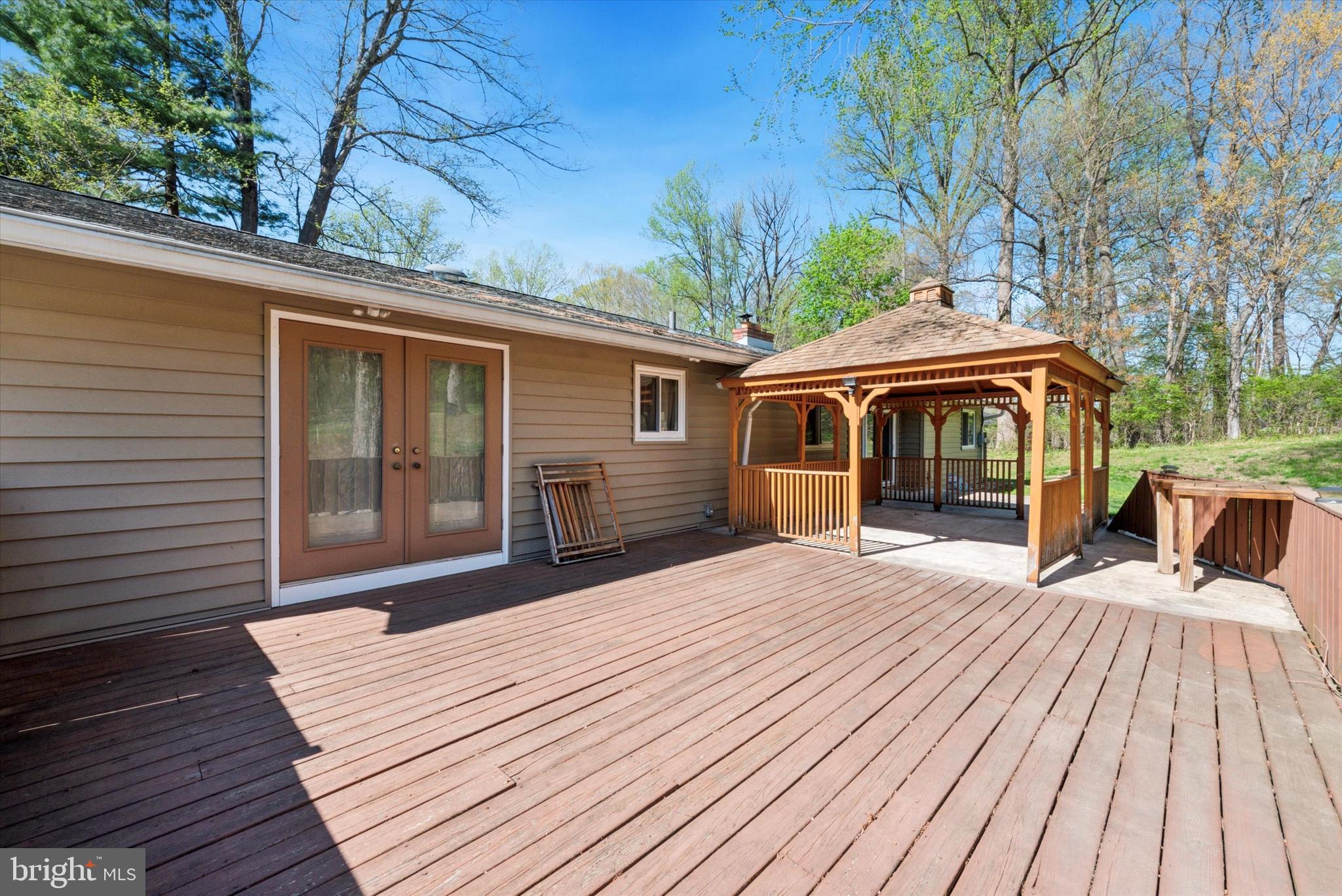 60 Andrien Road Glen Mills, PA 19342 - Photo 24 of 29 Deck