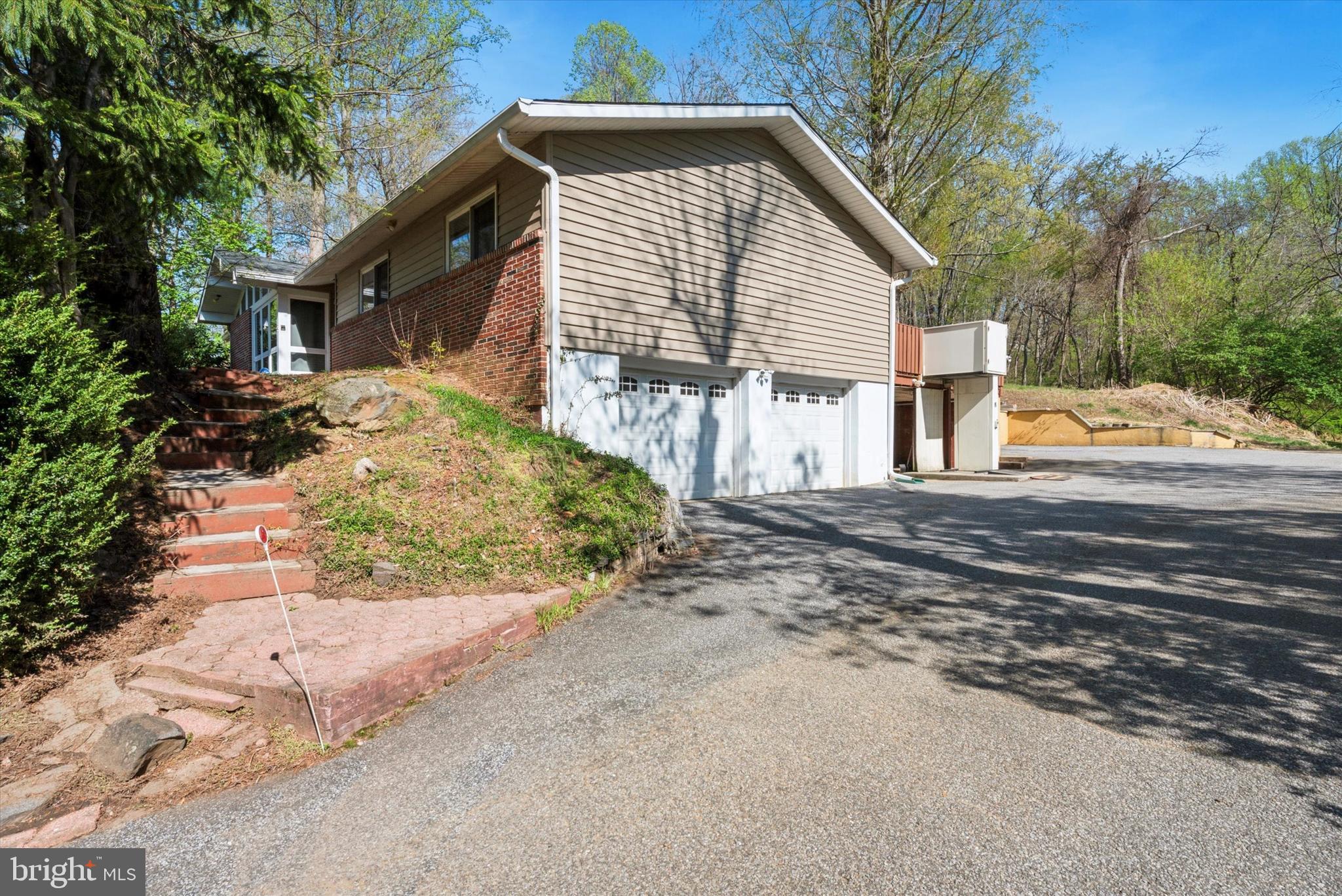 60 Andrien Road Glen Mills, PA 19342 - Photo 27 of 29 Exterior Side