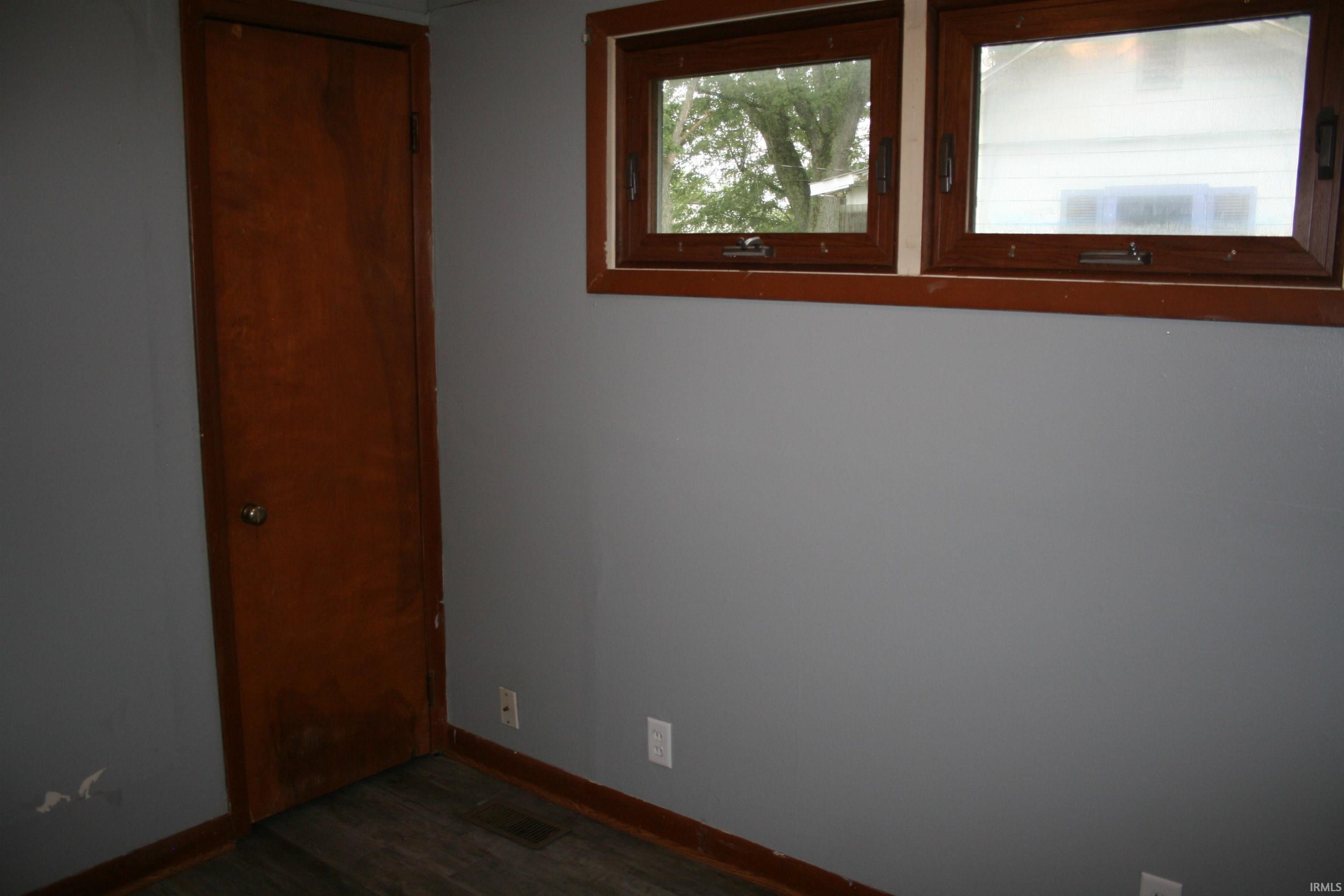 1302 North Country Club Road Muncie, IN 47303 - Photo 20 of 29 Gallery Image 20