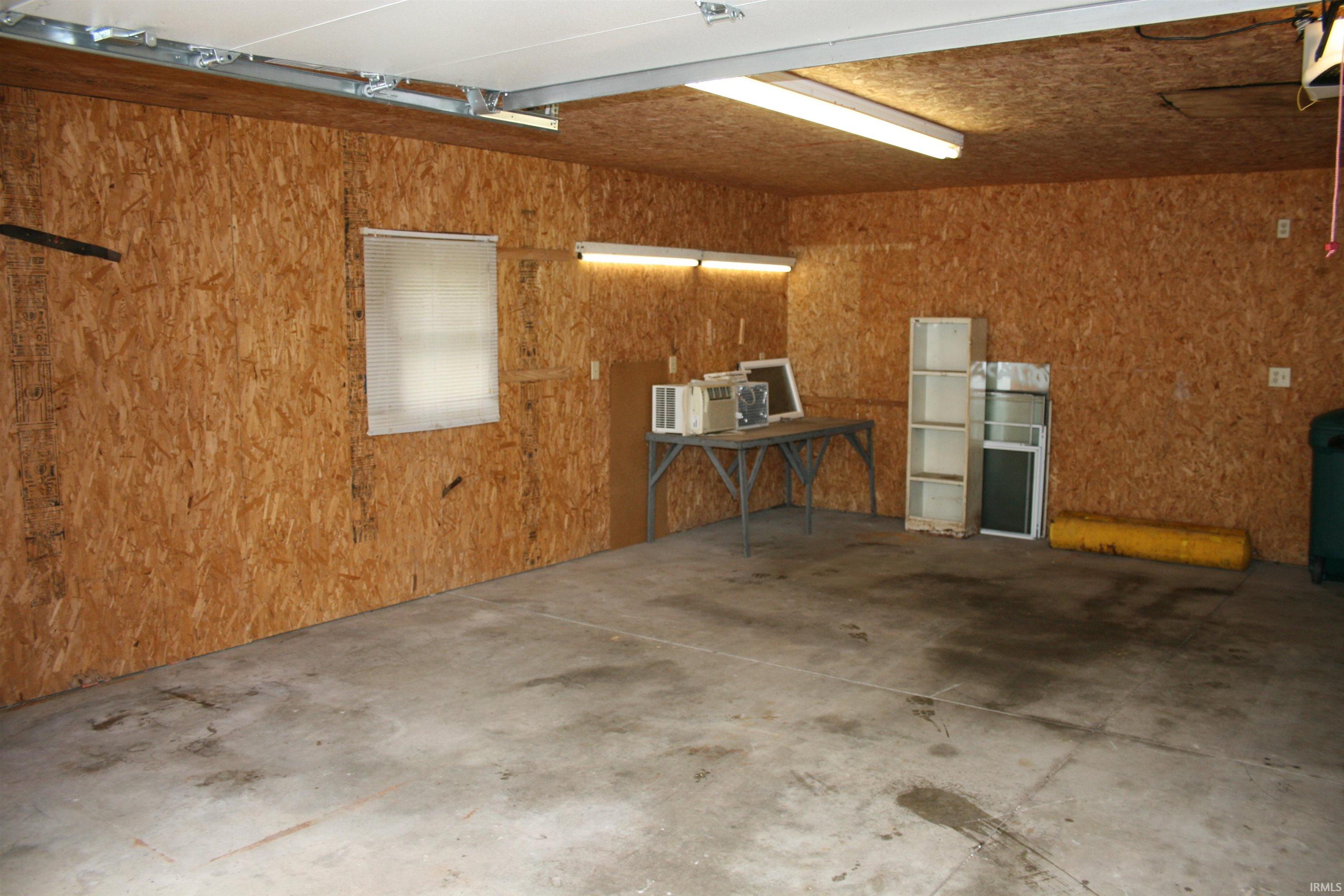 1302 North Country Club Road Muncie, IN 47303 - Photo 27 of 29 Gallery Image 27