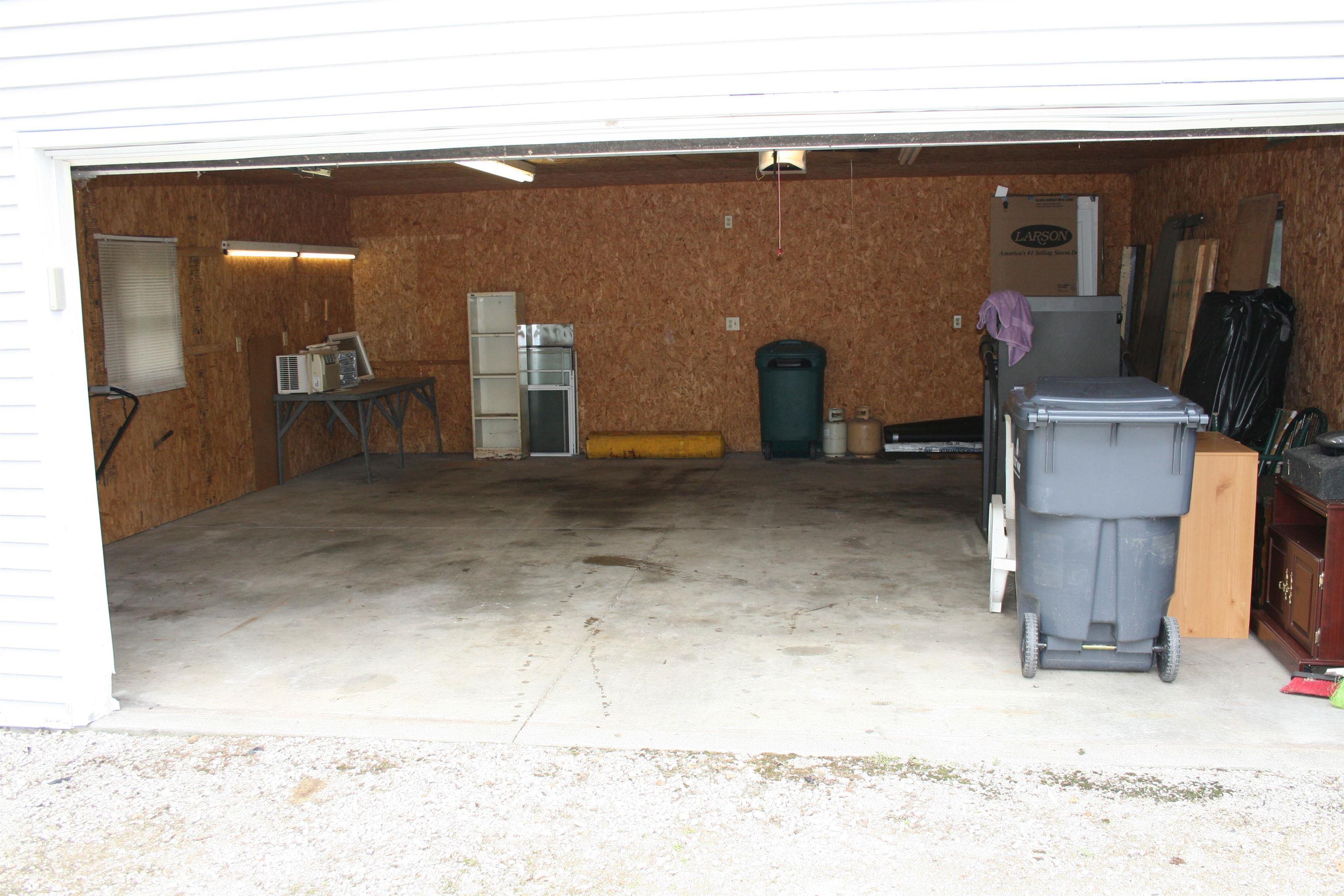 1302 North Country Club Road Muncie, IN 47303 - Photo 28 of 29 Gallery Image 28