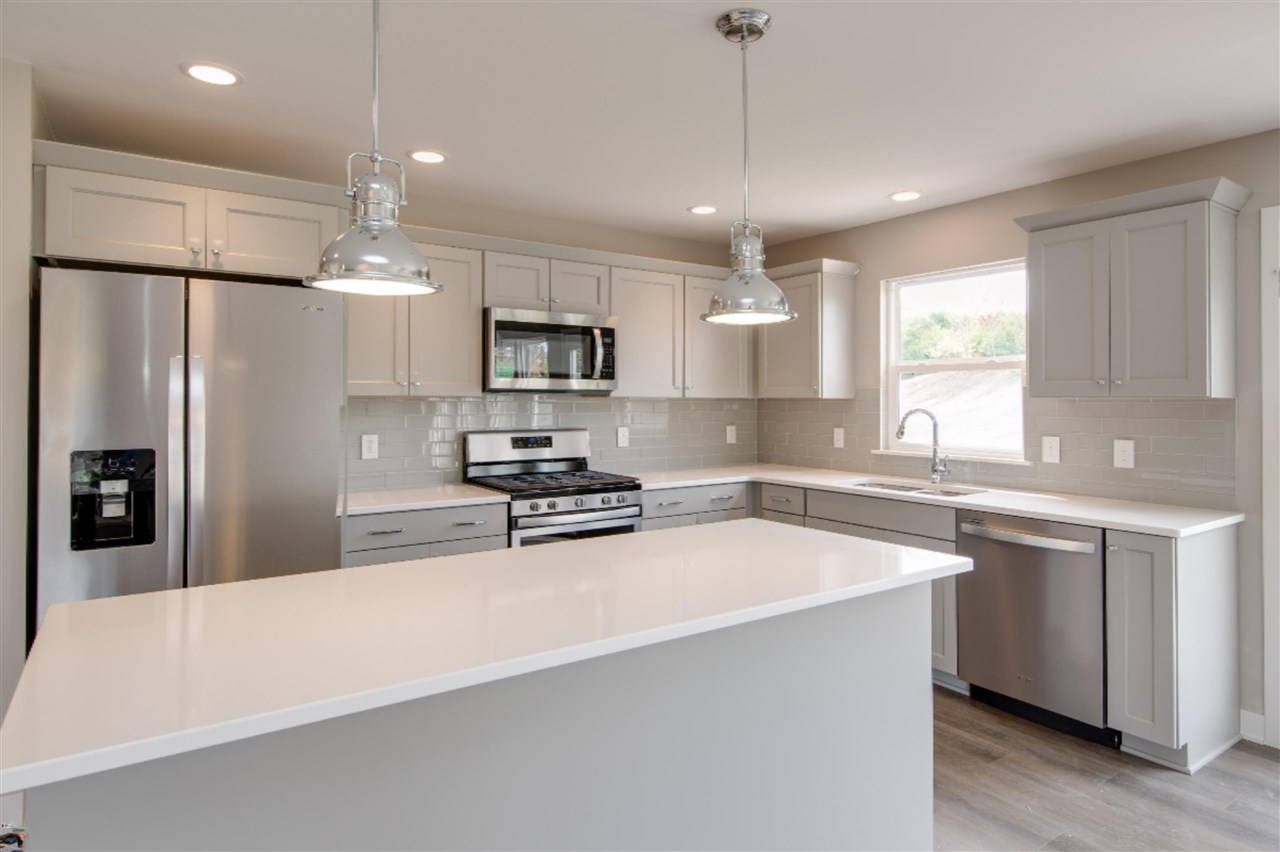 3883 Wetherington Point Kalamazoo, MI 49009 - Photo 15 of 52