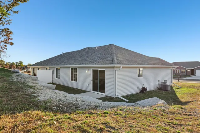 $262,000 | 2464 Russell Court, Reedsburg, WI 53959