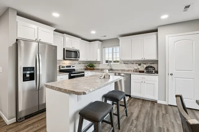 $262,000 | 2464 Russell Court, Reedsburg, WI 53959