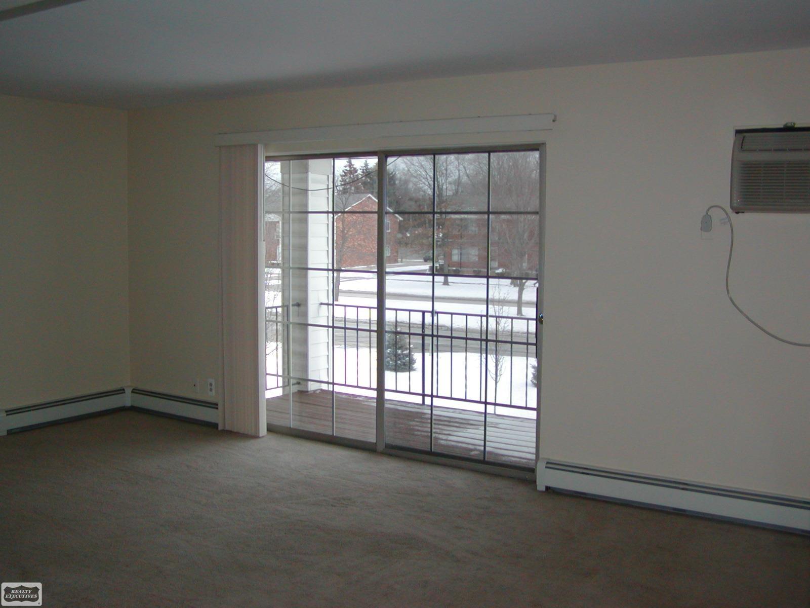 23321 Kelly Road, Unit 5 Eastpointe, MI 48021 - Photo 9 of 13