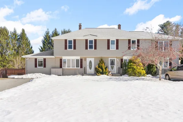 $424,900 | 12 Meadow Road, Unit 12, Uxbridge, MA 01569