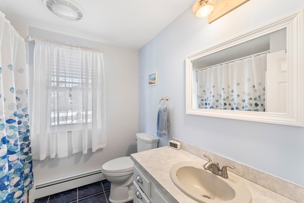 12 Meadow Road, Unit 12 Uxbridge, MA 01569 - Photo 20 of 32