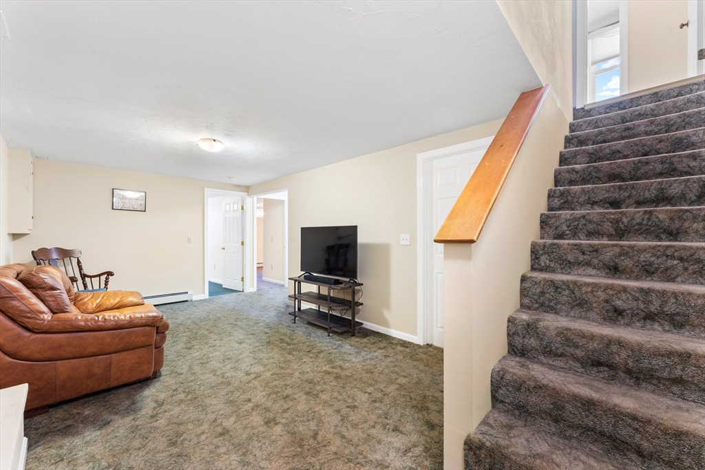 12 Meadow Road, Unit 12 Uxbridge, MA 01569 - Photo 21 of 32