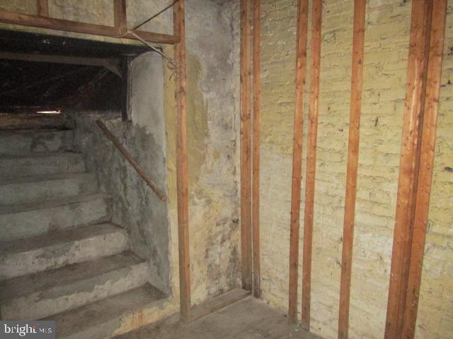 724 Riverside Avenue Trenton, NJ 08618 - Photo 14 of 19 Gallery Image 14