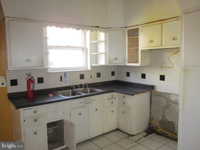 724 Riverside Avenue Trenton, NJ 08618 - Photo 6 of 19 Gallery Image 6