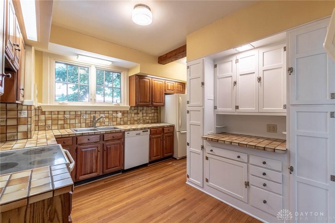 300 Patterson Road Oakwood, OH 45419 - Photo 12 of 50