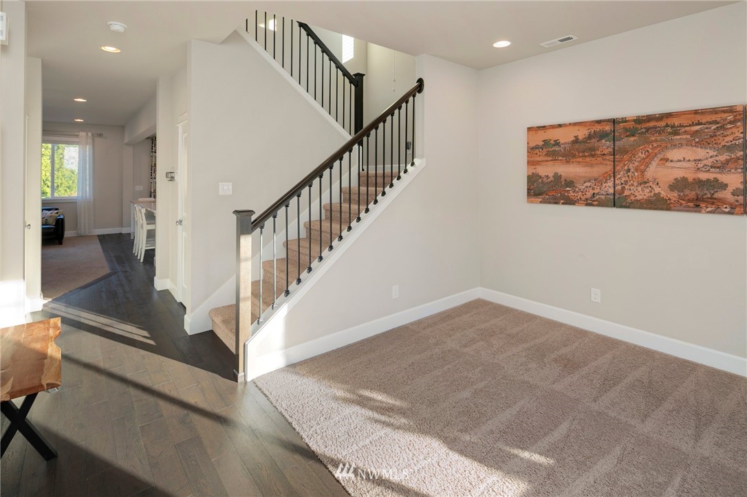 16209 5th Drive Southeast Bothell, WA 98012 - Photo 4 of 40 Gallery Image 4