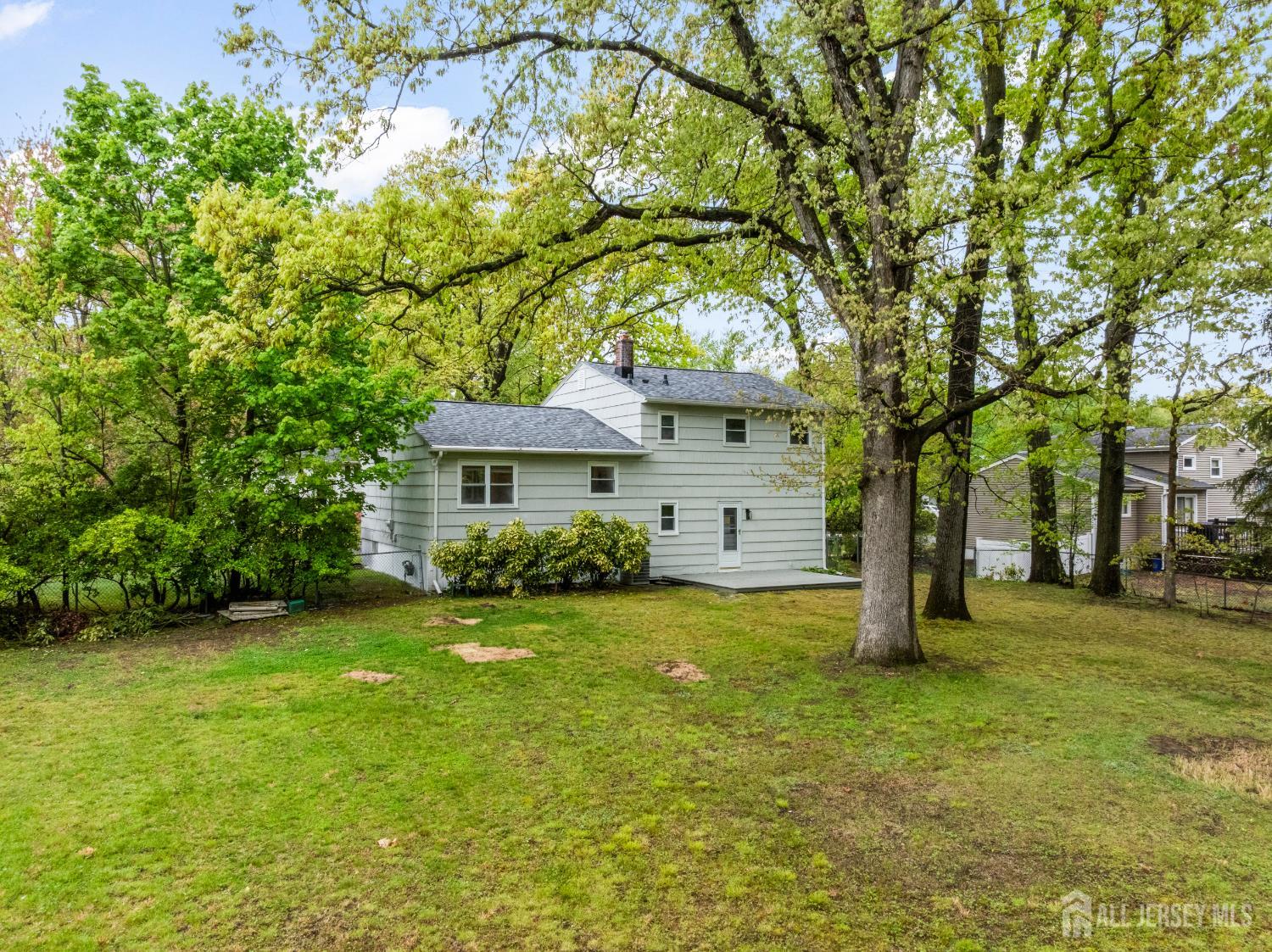 12 Barrie Road East Brunswick, NJ 08816 - Photo 21 of 27
