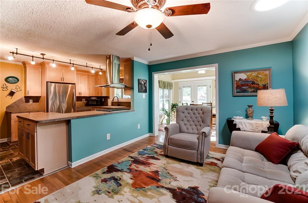 2579 Anderson Road South Catawba, SC 29704 - Photo 13 of 47 a living room with furniture and a flat screen tv