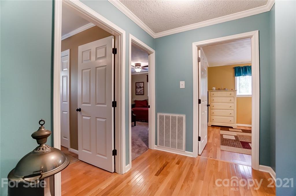 2579 Anderson Road South Catawba, SC 29704 - Photo 24 of 47 a view of a livingroom with wooden floor and furniture
