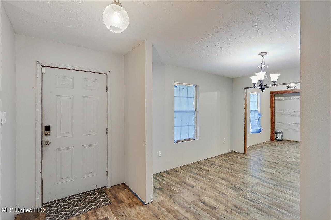 64 Garner Road Mount Olive, MS 39119 - Photo 4 of 28 04-64 Garner Rd