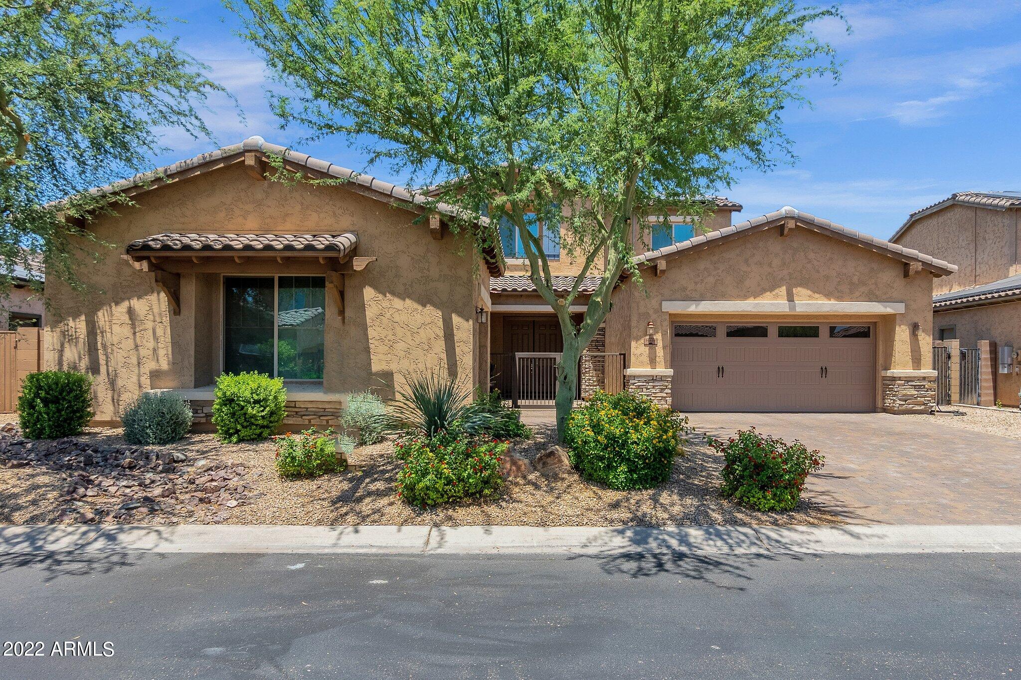 2-web-or-mls-14414-w-coronado-rd