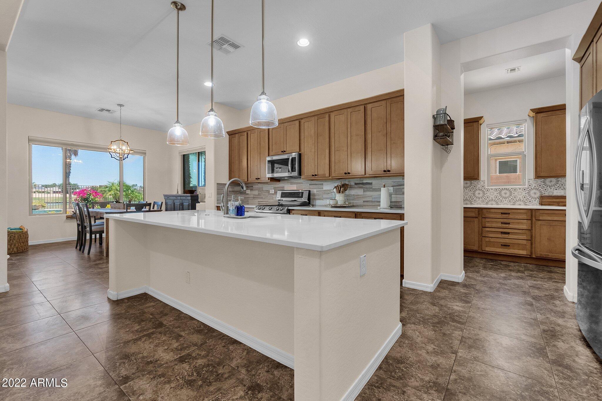 13-web-or-mls-14414-w-coronado-rd