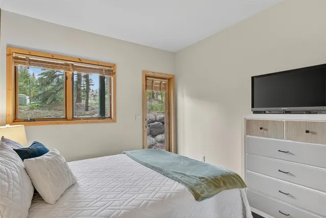 $1,200,000 | 260 Ski Hill Road, Unit 6, Breckenridge, CO 80424