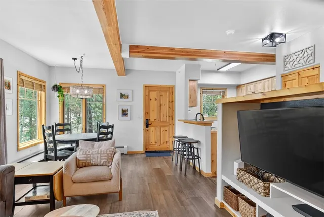 $1,200,000 | 260 Ski Hill Road, Unit 6, Breckenridge, CO 80424