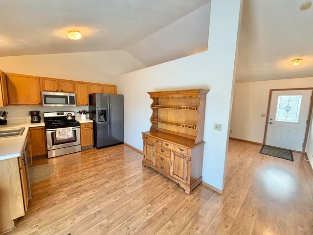 $269,900 | 1965 Broadmoor Road, Rockton, IL 61072