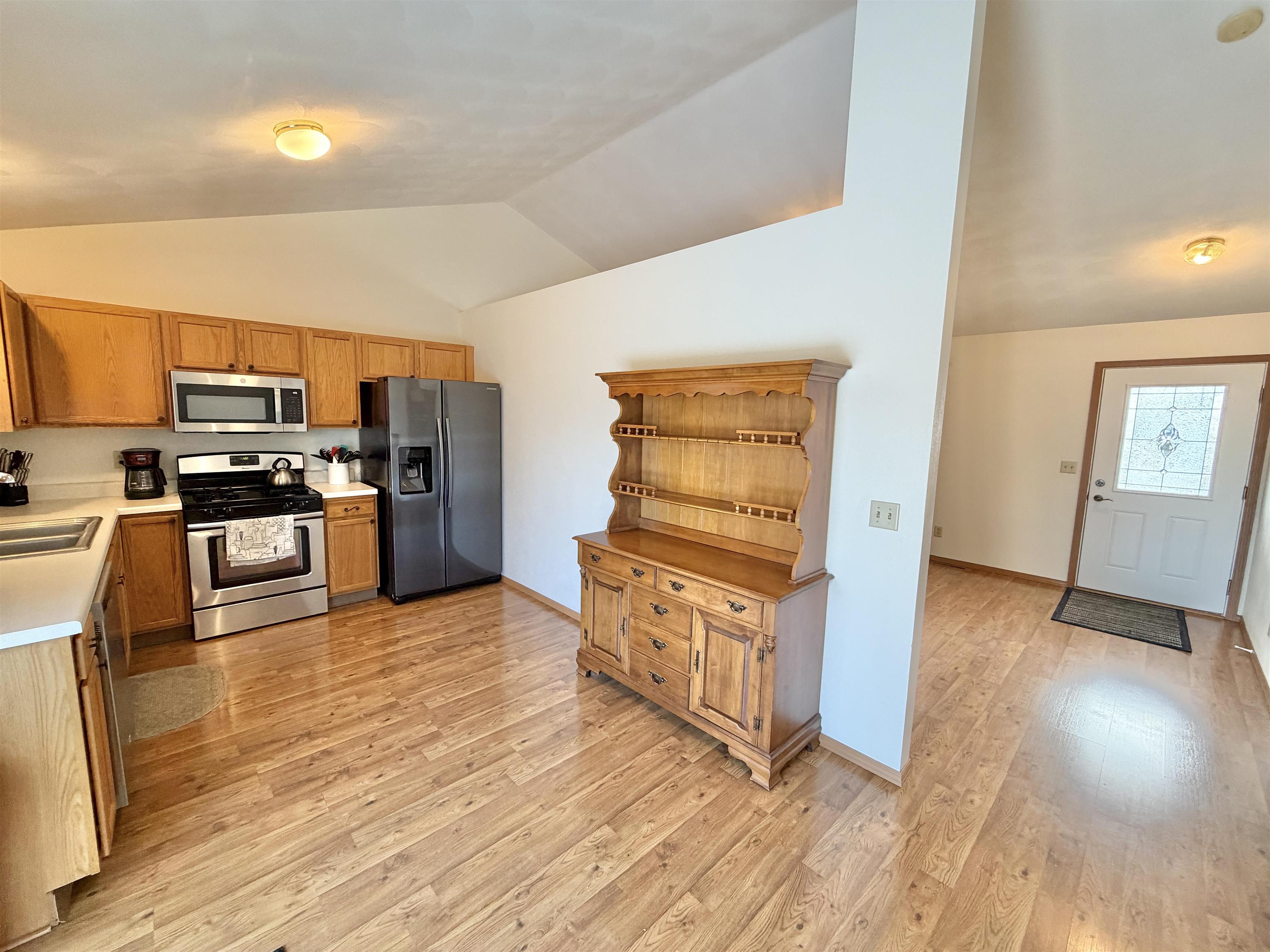 1965 Broadmoor Road Rockton, IL 61072 - Photo 11 of 33