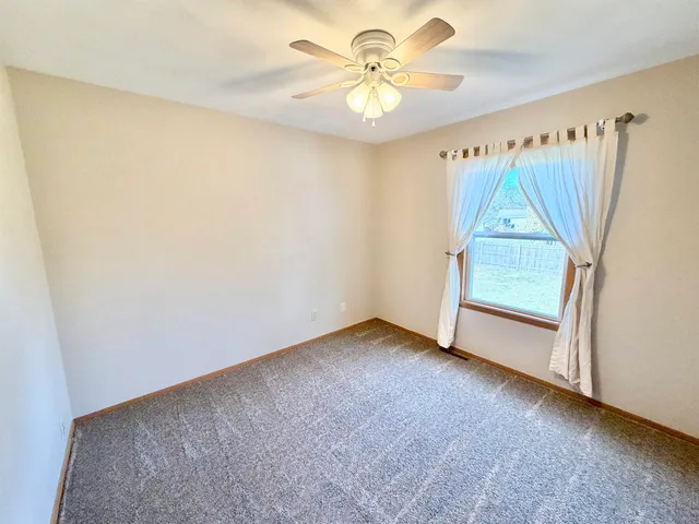 $269,900 | 1965 Broadmoor Road, Rockton, IL 61072