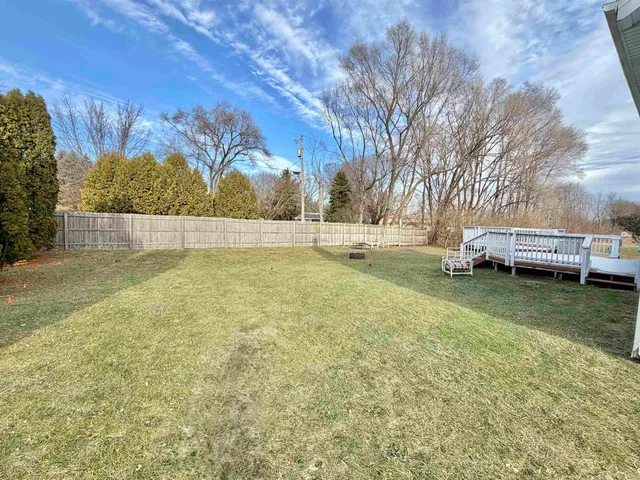 $269,900 | 1965 Broadmoor Road, Rockton, IL 61072