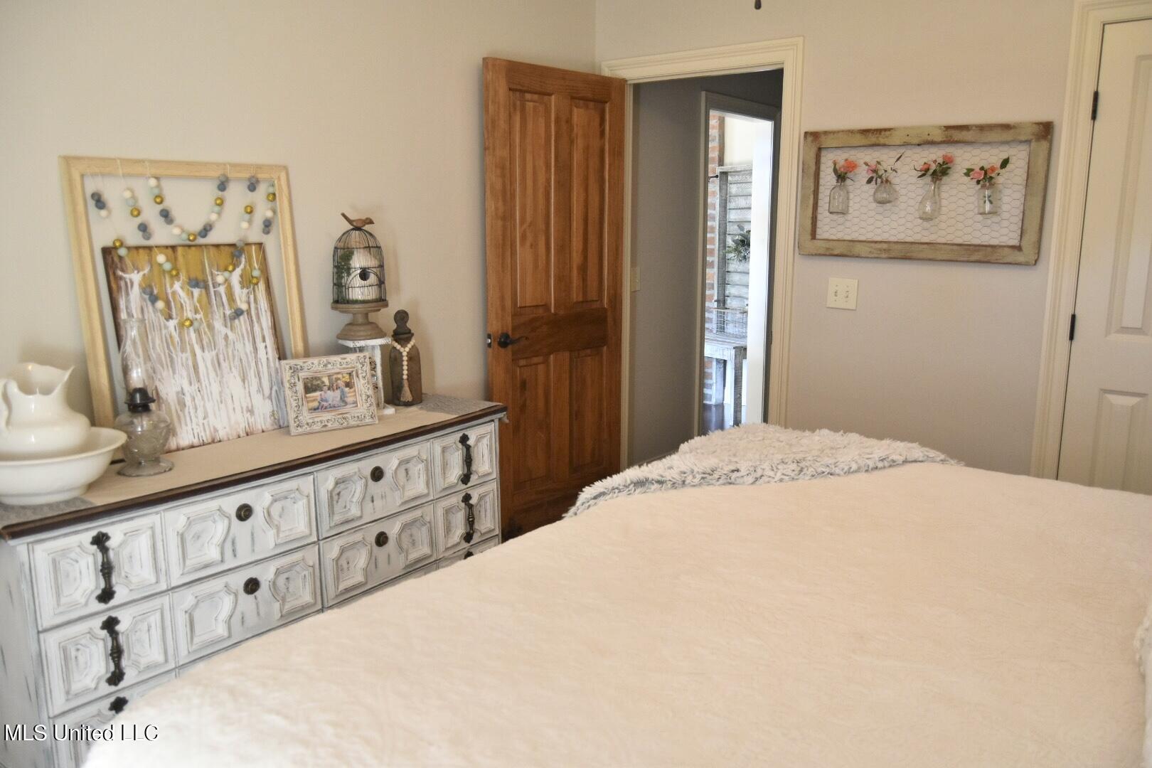 547 Turtle Lane Brandon, MS 39047 - Photo 40 of 45 Guest Bedroom