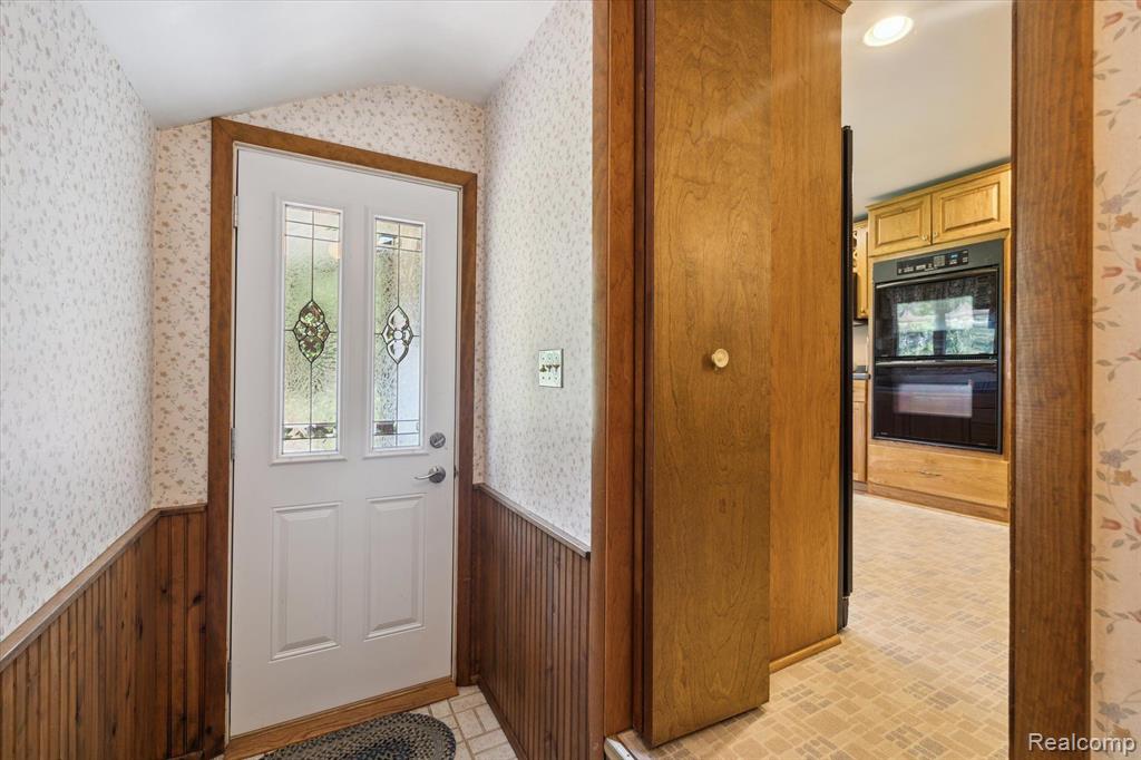 5533 North Fowlerville Road Fowlerville, MI 48836 - Photo 22 of 51