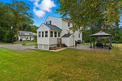 $649,900 | 31 Allen Road, Tewksbury, MA 01876