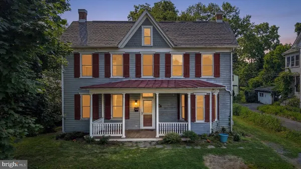$379,990 | 519 Fairmont Avenue, Winchester, VA 22601