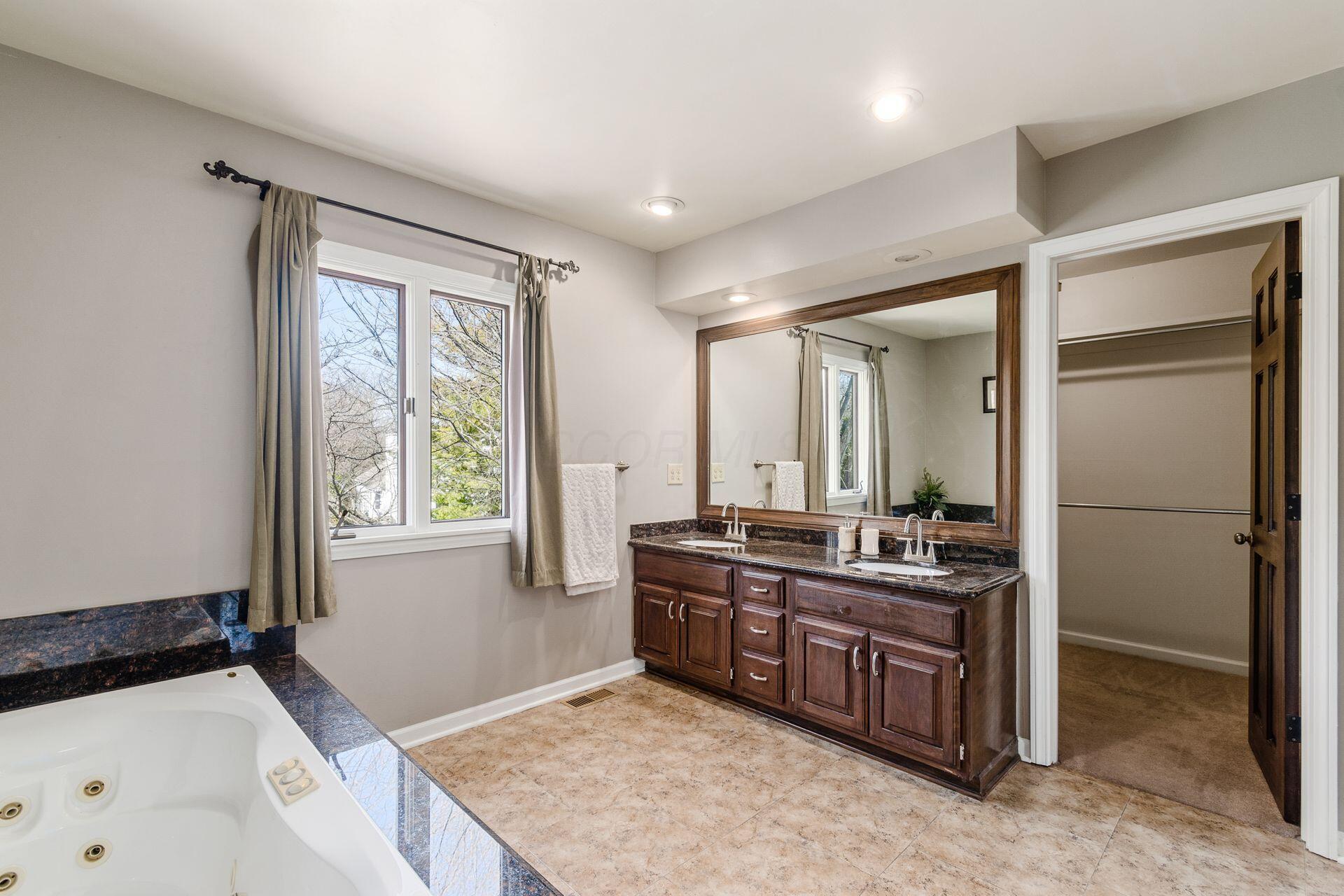 4651 Coach Road Columbus, OH 43220 - Photo 26 of 54 034_ Rd Columbus OH 43220 USA