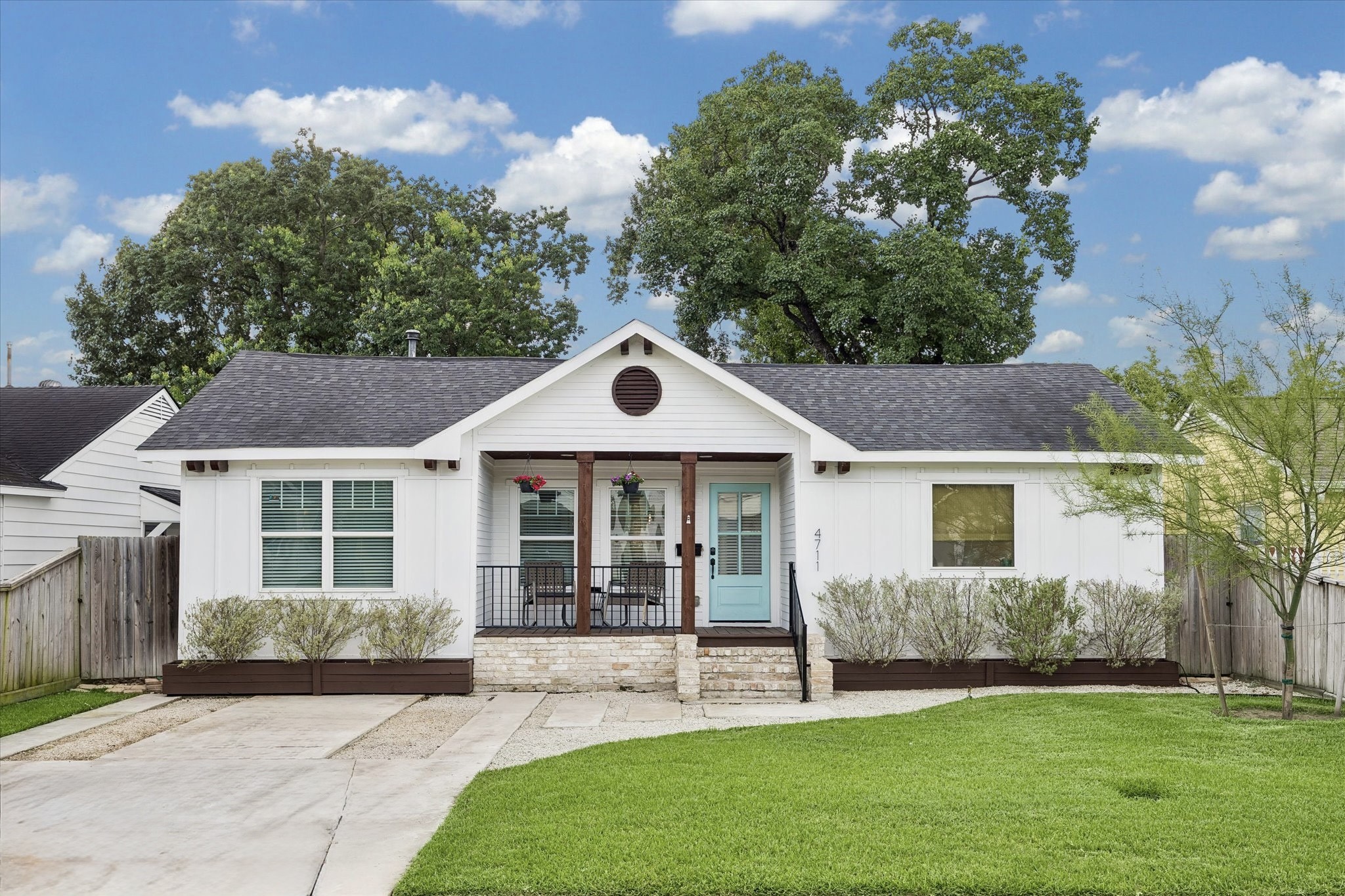 4711 Edison Street Houston, TX 77009 - Photo 1 of 30