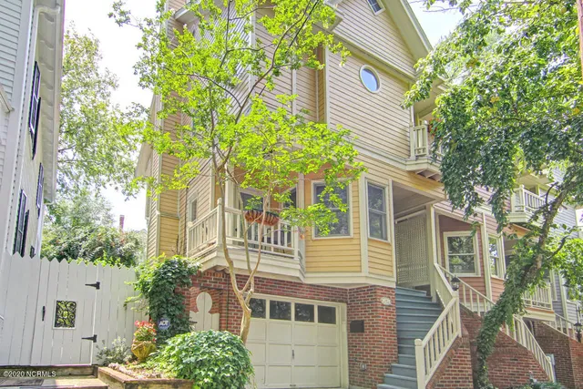 $2,650 | 110 Ann Street, Wilmington, NC 28401