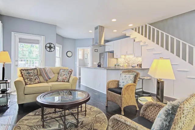 $2,650 | 110 Ann Street, Wilmington, NC 28401