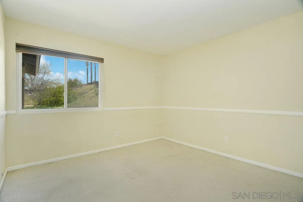 10008 Ledgeside Street Spring Valley, CA 91977 - Photo 18 of 27 Gallery Image 18