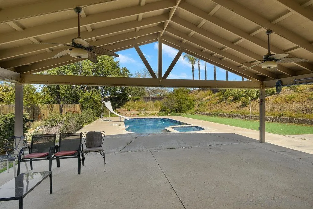 10008 Ledgeside Street Spring Valley, CA 91977 - Photo 22 of 27 Gallery Image 22
