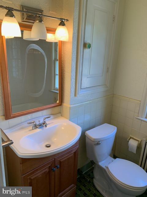 1410 Locust Road Northwest Washington, DC 20012 - Photo 9 of 15 Bathroom