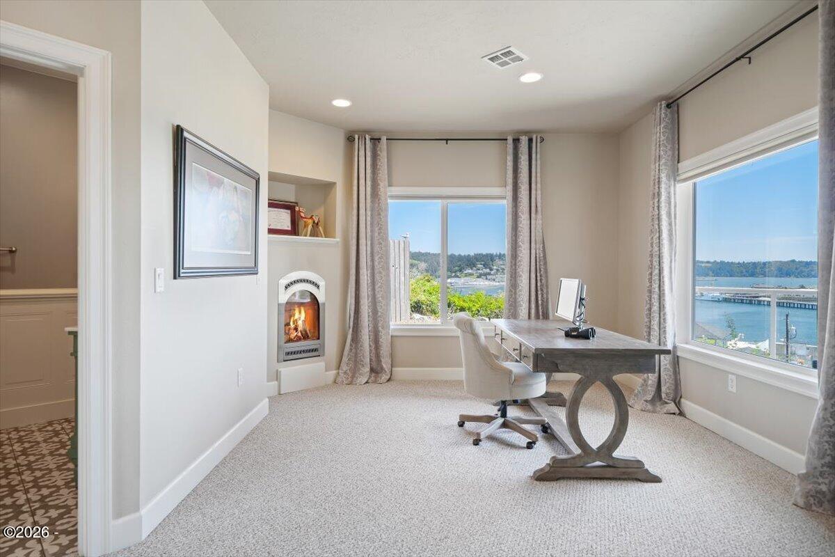 811 Southwest 12th Street Newport, OR 97365 - Photo 65 of 85